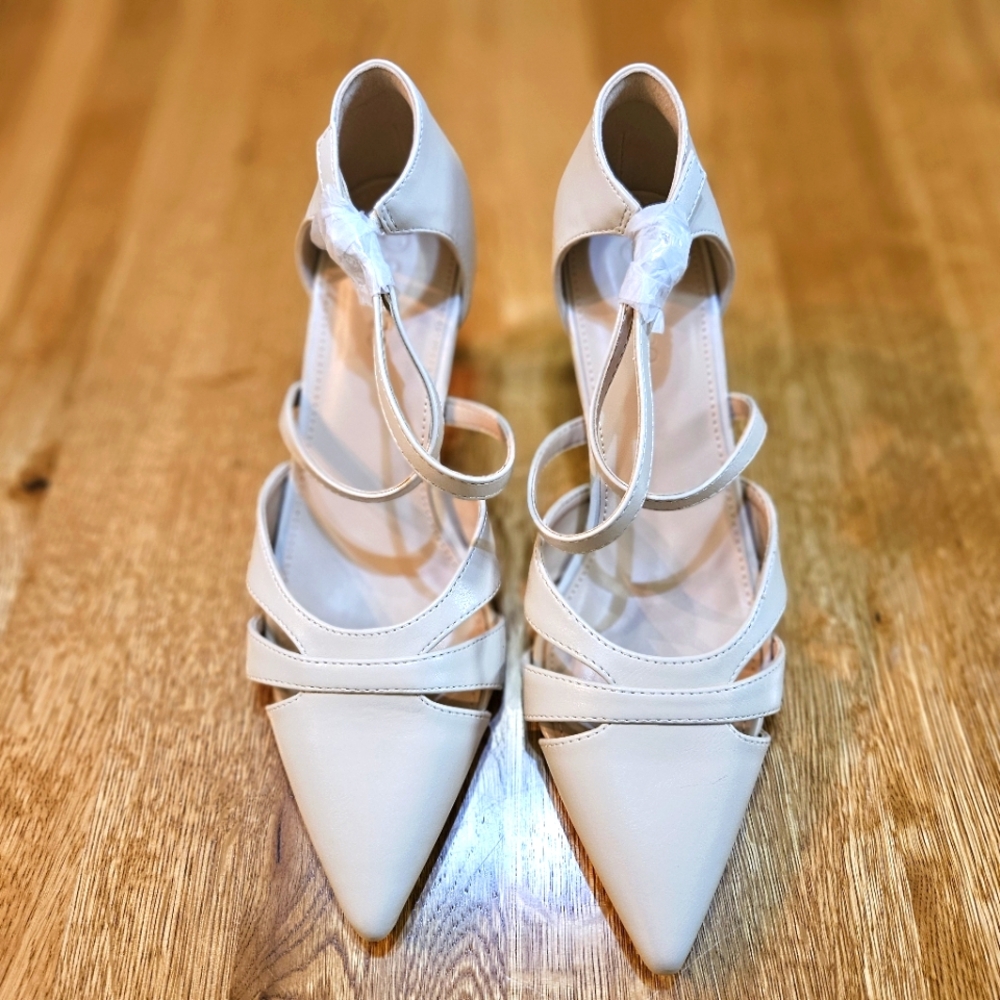 Cream Heels, Sz 8.5, NEW
